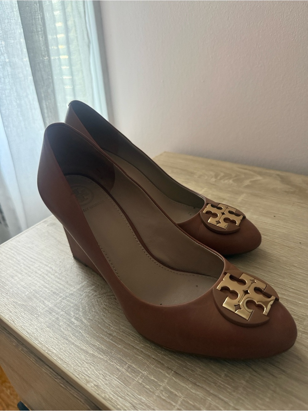 Tory Burch Brown Leather Wedge Pumps with Gold Logo Medallion
